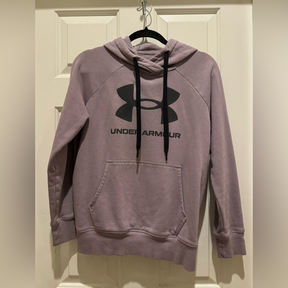 Under Armour pullover hoodie size xsmall